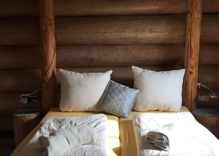 Eifelurlaub - Kanadisches Blockstamm Fuer 12 Personen Дом отдыха *