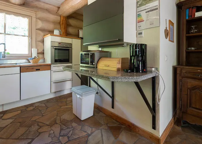 Дом отдыха Eifelurlaub - Kanadisches Blockstamm Fuer 12 Personen